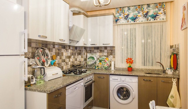 A brand-new apartment awaits its first guests!
