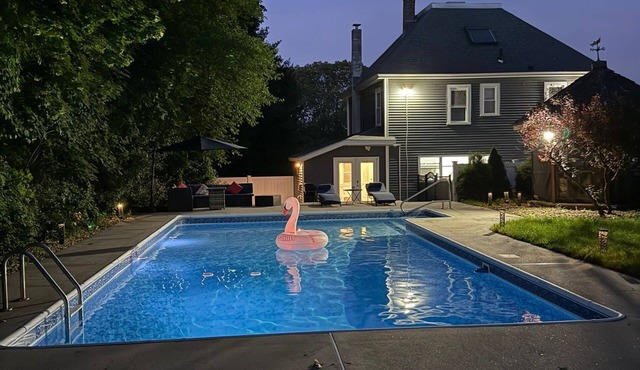 A Charming House with Private Pool & BBQ Area