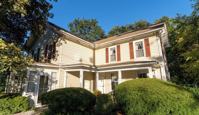 A Charming Mid 1800's Stockbridge Farmhouse.
