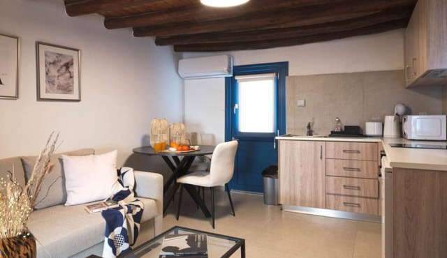 A Charming Self-Contained Suite Overlooking a Tranquil Courtyard