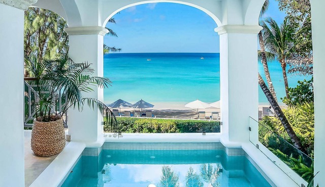 A Chic and Elegant Three Bedroom Beachfront Apartment