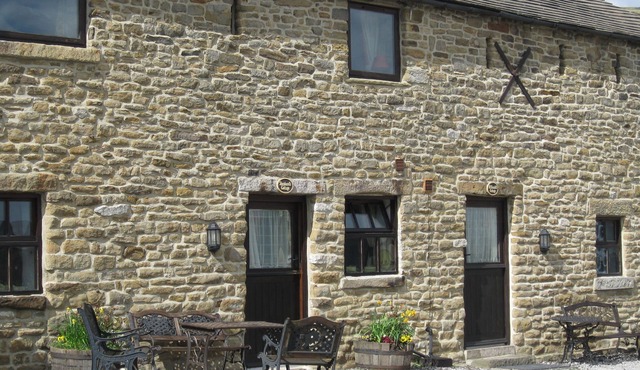 A fabulously quiet paradise situated on a working farm Castleton