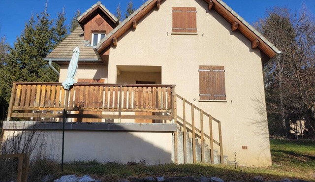 A family home and a place to stay with friends. Relaxation guaranteed in the heart of nature.