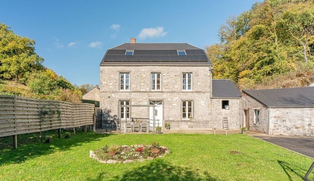 A Fleur de l'Eau Blanche: character gîte