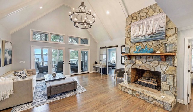 A Frame of Mind by Avantstay Lakefront Retreat Hot Tub + Game Room + Dock