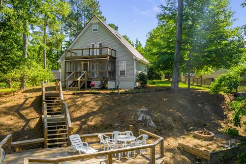 A Frame Of Mind - Close To Smith Lake Park And Cullman