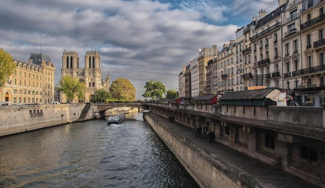 A HARMONIOUS BLEND OF MODERN COMFORT & PARISIAN CHARM - NOTRE DAME