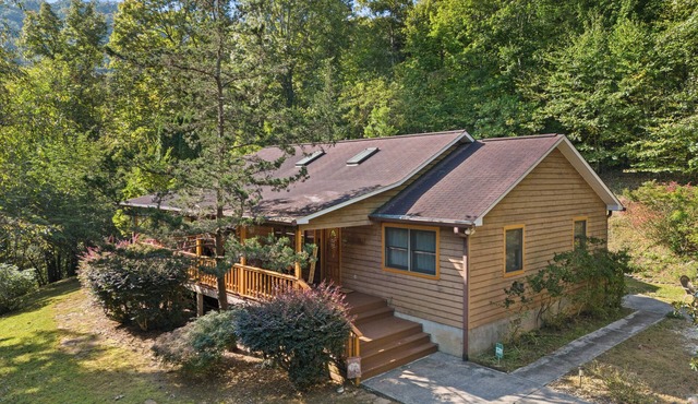 A hidden gem in the Appalachian Mountains. Certified National Wildlife Habitat.