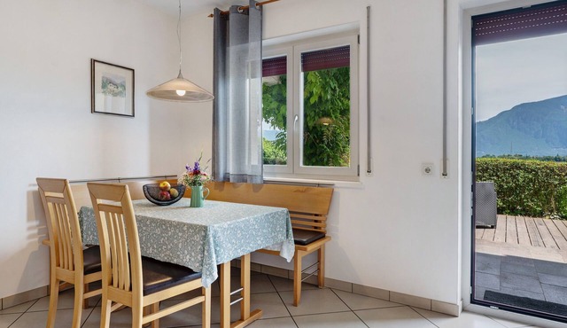 Apartment 'Granny' with Mountain View, Shared Terrace and Wi-Fi