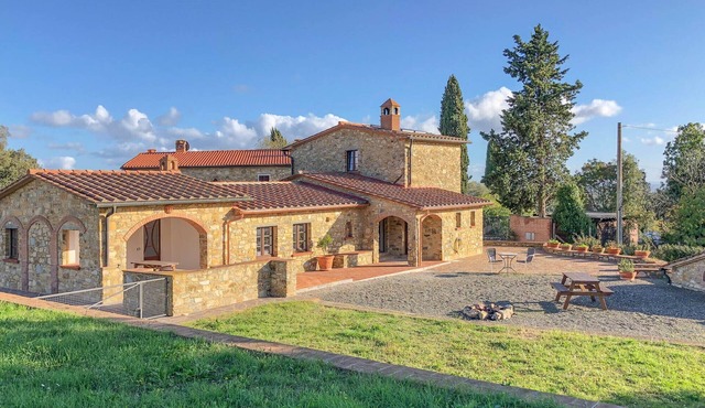 A lovingly & inventively renovated farmhouse in the heart of nature