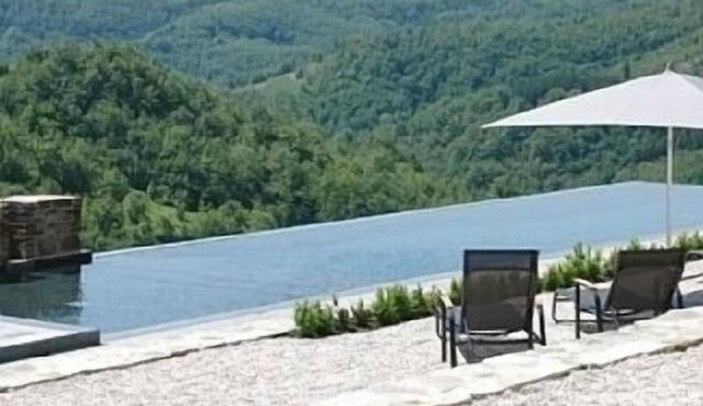 A Luxurious Escape in the Heart of the Italian Countryside