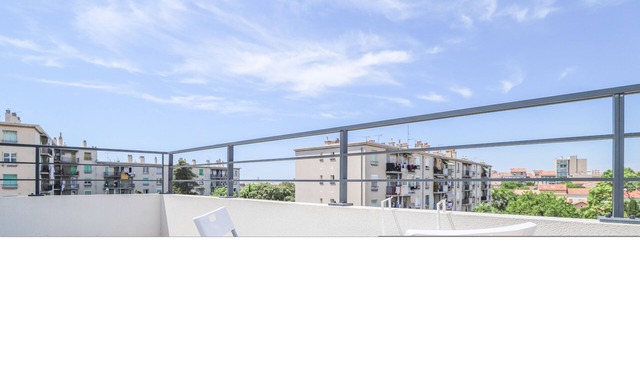 A luxurious, fully-equipped apartment