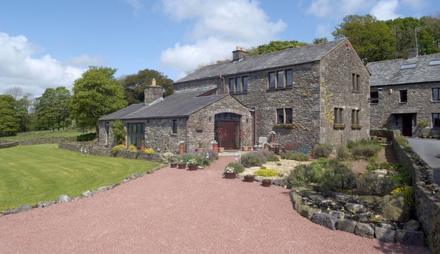 A Luxury barn conversion ideal for visits to the Lake District, accommodates 8