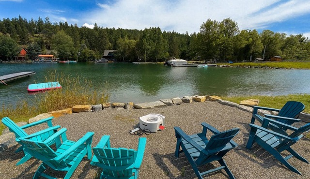 A Peaceful Waterfront Cabin on Flathead Lake