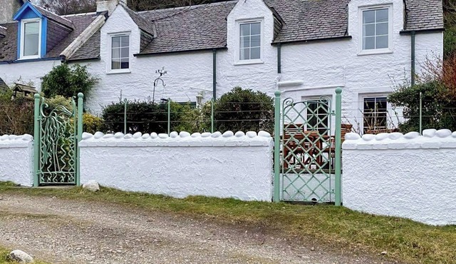 A perfect location for a family island break by the seaside.