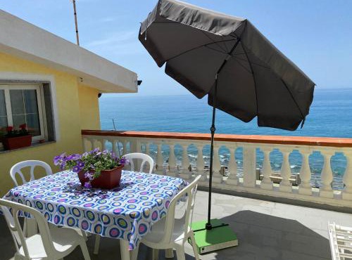 A picco sul mare