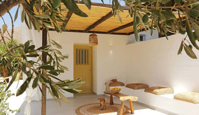 A privately owned home adorned in the distinctive, traditional Cycladic style.