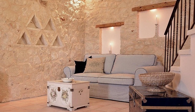 A Quaint, Traditional, Luxury sanctuary near Kouremenos beach