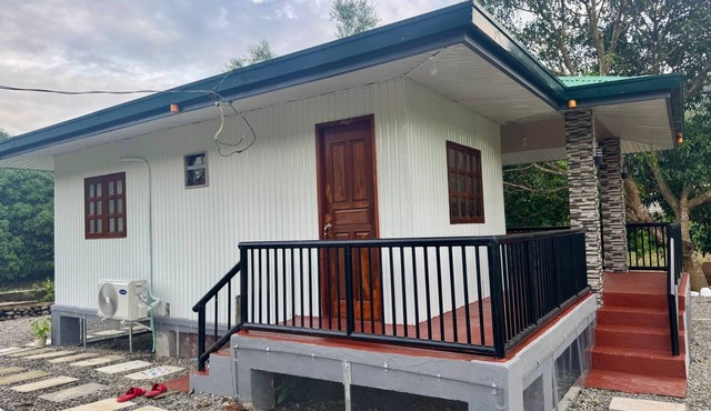A relaxing location for a two bedroom cottage with full aircon and hot water