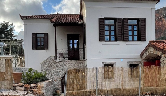 A relaxing vacation home in Greece designed to bring family and friends together