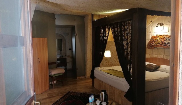 A romantic experience in a picturesque cave village
