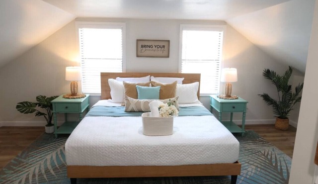 A Serene Cottage Escape on 7 Acres - St Augustine