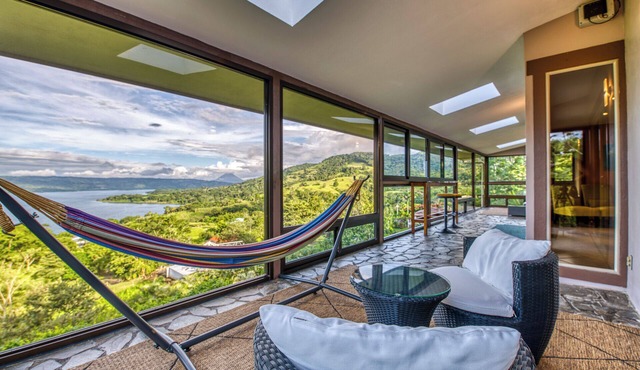 A serene escape with astounding Views of Lake Arenal and Arenal Volcano
