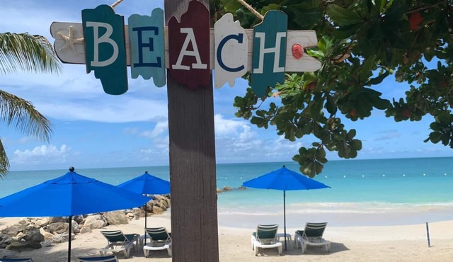 A small and intimate Apart - Hotel right on the beach
