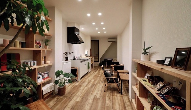 A space like a hideaway/Okayama Okayama