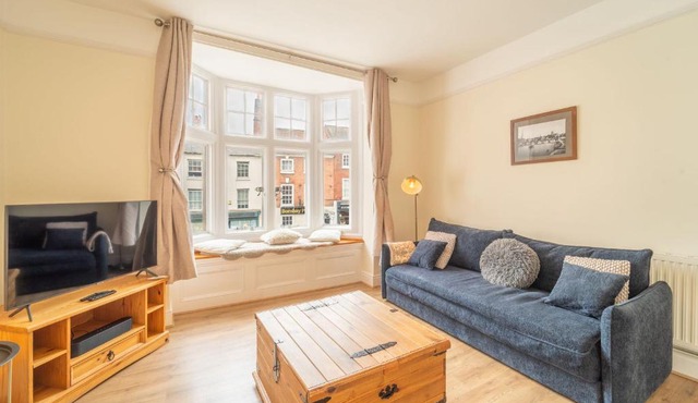 A Spacious, Modern City Centre Retreat in the Heart of Worcester