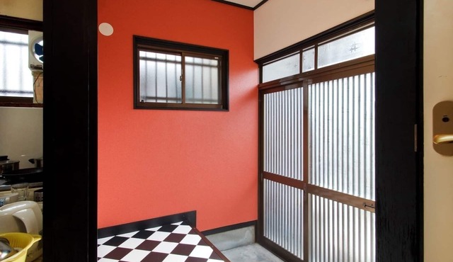 A sunny corner room Antivirus measures implement/Higashiosaka Ōsaka