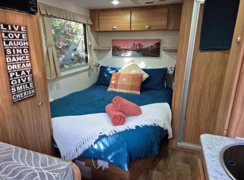A Tiny Home Experience in a great spot