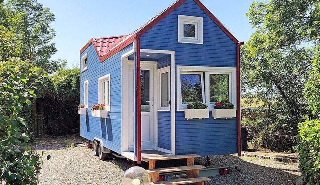 A true tiny house on wheels – perfect for holiday and temporary living