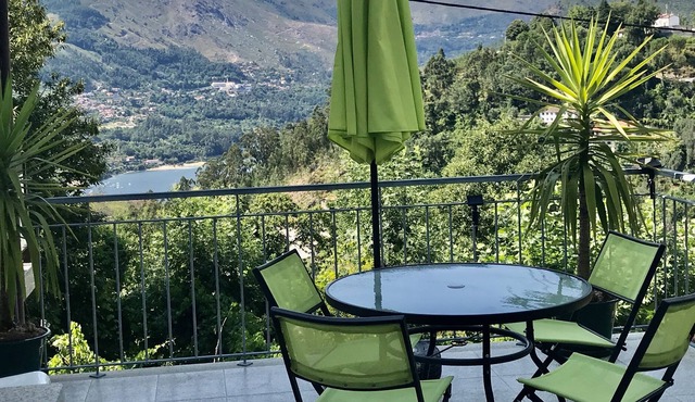 A very nice, comfortable holidayhome in the Peneda Geres with lake and beach