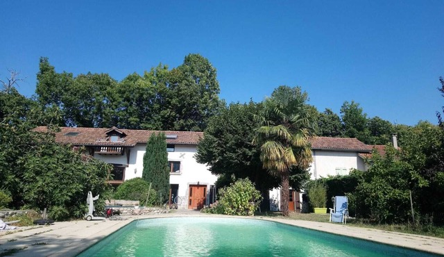 A warm welcome, organic and local produce in a natural, green setting.