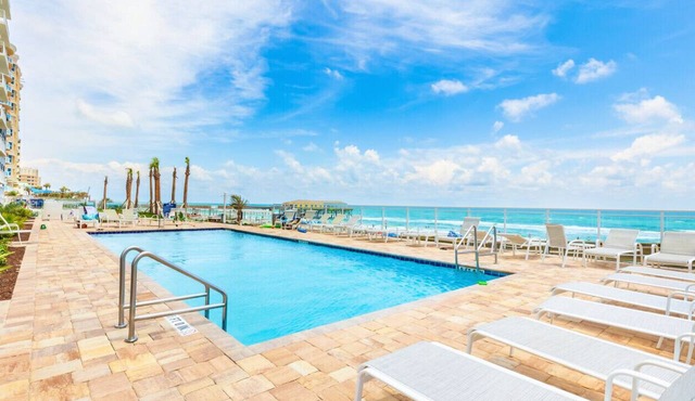 A Wave From It All Oceanfront Pool