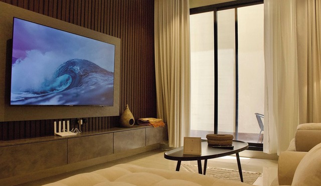 A2-Elegant High-Rise with Warm & Inviting Decor