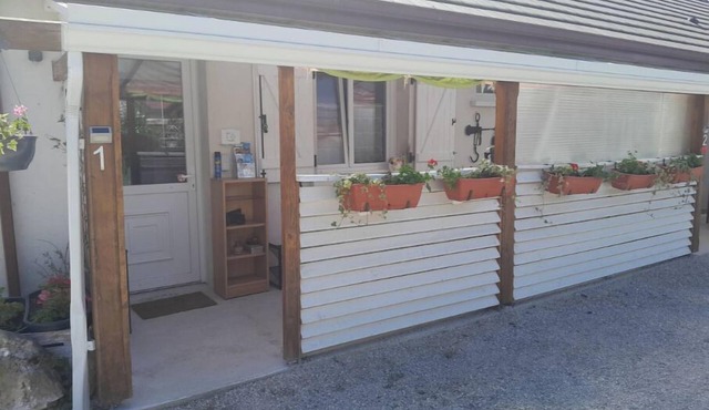 A39, Exit N*5, T1: Quiet/Peaceful/Relaxing/Safe; 1 bed (140/200), master suite