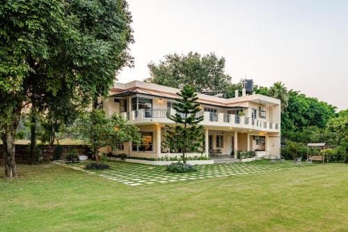Aangan aur Bageecha