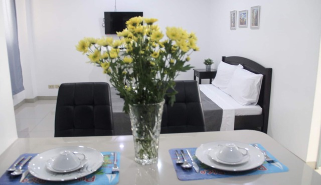 Abela Apartments - Studios in Makati