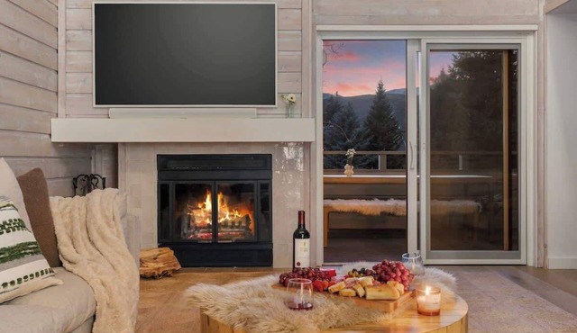 Abode at The Bluffs, modern Sun Valley retreat