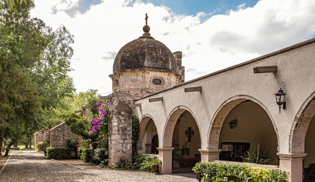 Above Meson I Wedding Perfection I Luxury I Historical & Incredible