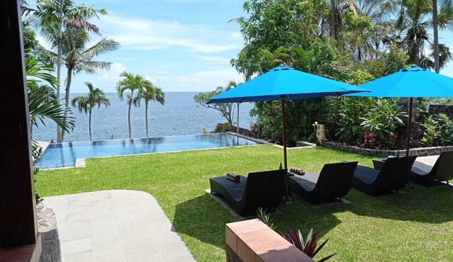 Absolute Beachfront Private 3 bedroom Villa with Pool on 1200m2 of Tropical Land