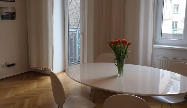 Absolute quiet location with balcony and still in a few minutes in the center