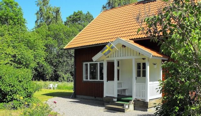 Absolute single-use! Also ideal for families. In the middle of the woods. Only 1.5 km to the SEE