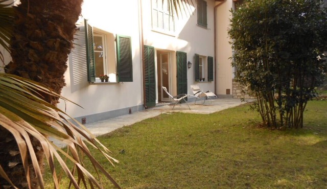 ACACIA - Villa immersed in the green Mediterranean pine forest a stone's throw from the sea