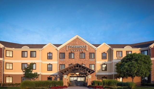 Accessible 1BR Suite With Tub | Daily Breakfast!