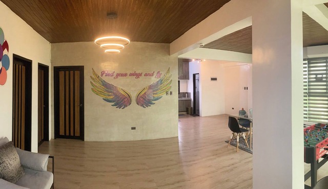 Accessible 3-bedroom apartment with WiFi, AC, heater near Clark Mabalacat Gate
