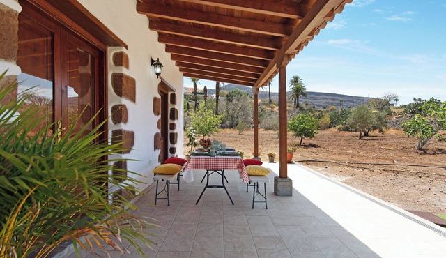 Accessible Holiday Home 'El Algarrobero' with Mountain Views and Private Pool