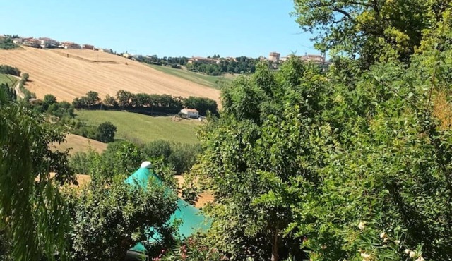 Accogliente appartamento in casale immerso nelle verdi colline marchigiane